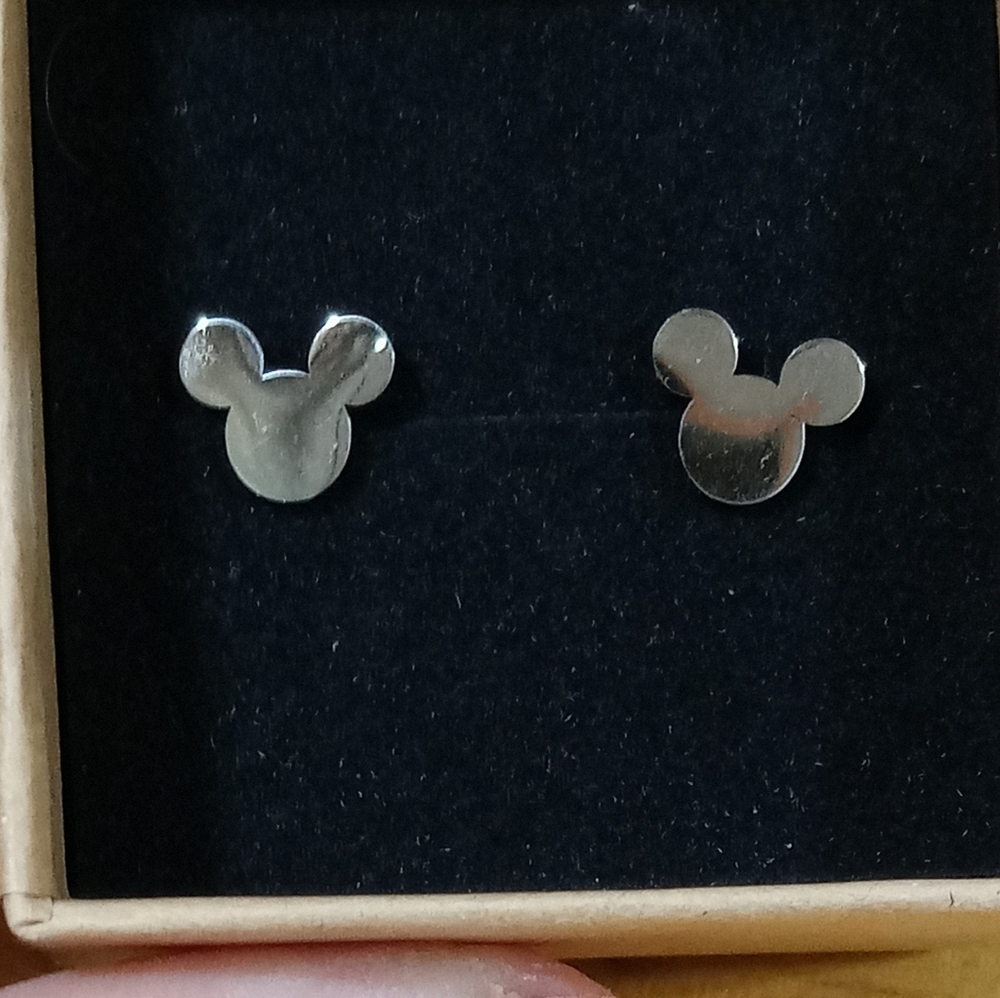 Stainless Stl Silver Mickey Studs New WGBox